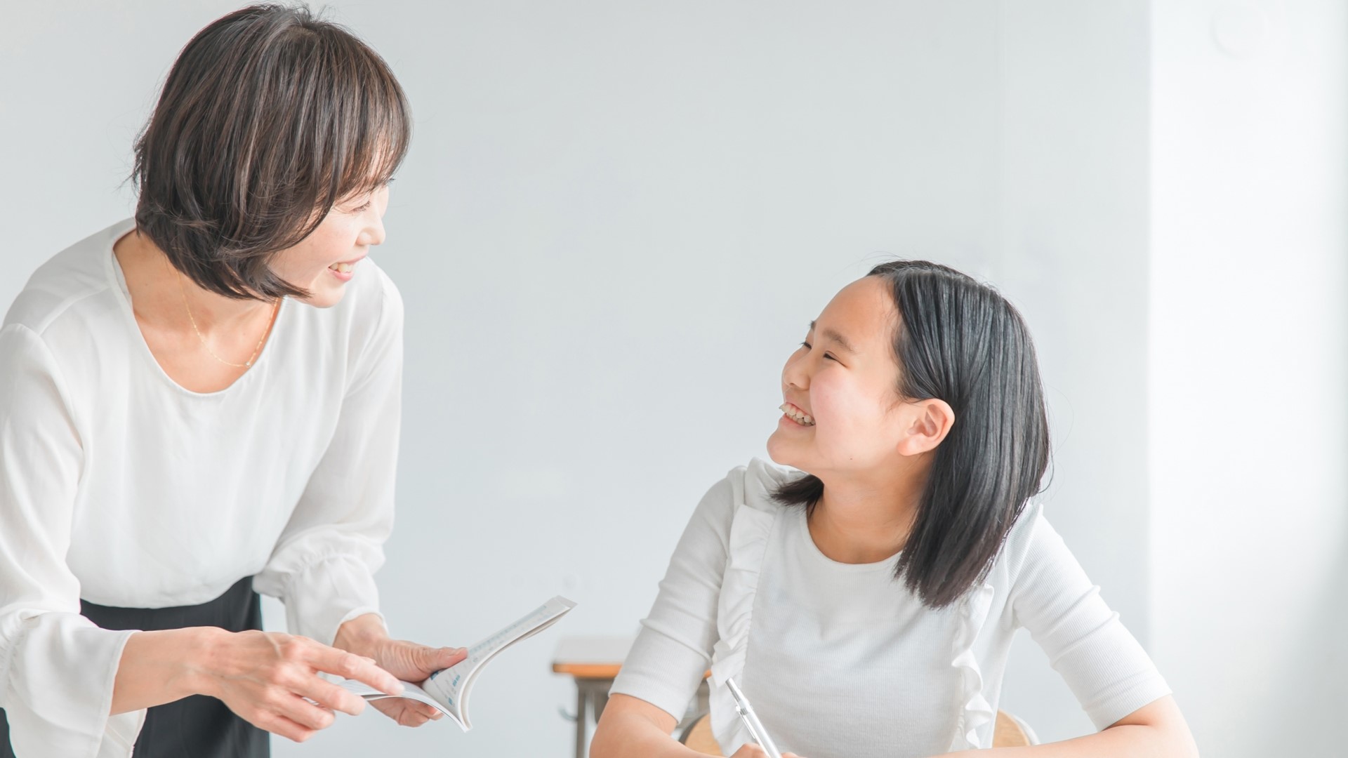 �Θb�^����